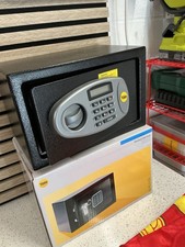 Small Yale Digital Safe Excellent Used Condition with Key and Code Home Security