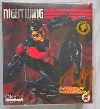 IN STOCK Mezco 1/12 Nightwing 6 Action Figure...