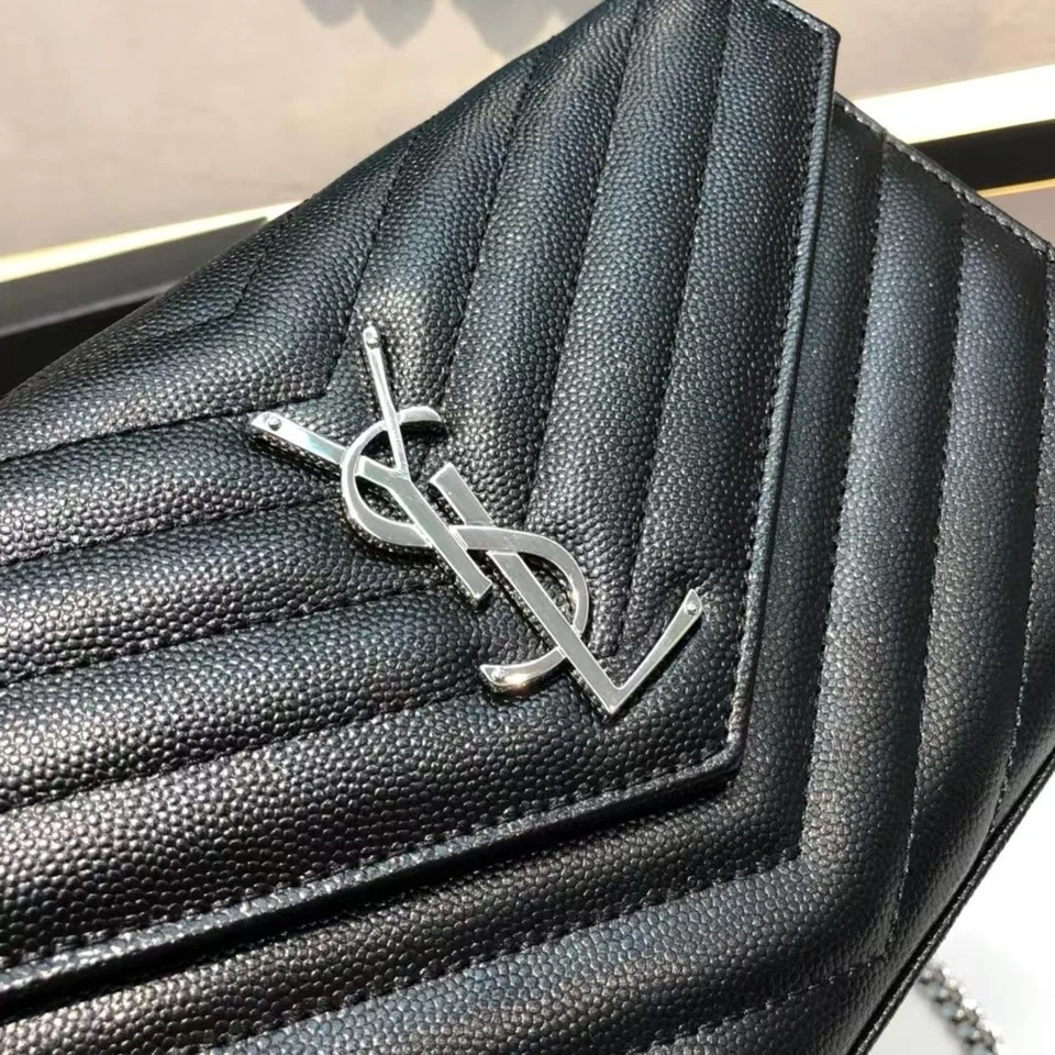 Bolso con logotipo SAINT LAURENT CASSANDRE MATEELASSE Foto 2 de 4