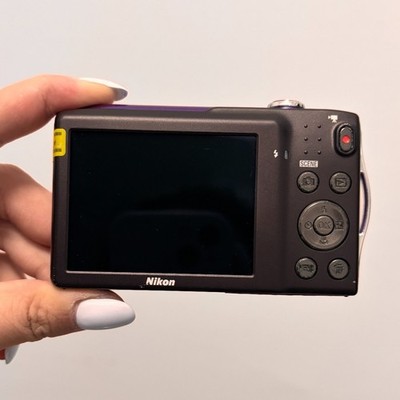 Nikon COOLPIX S3300 Digital Camera 16.0MP 6X Optical Zoom Touch