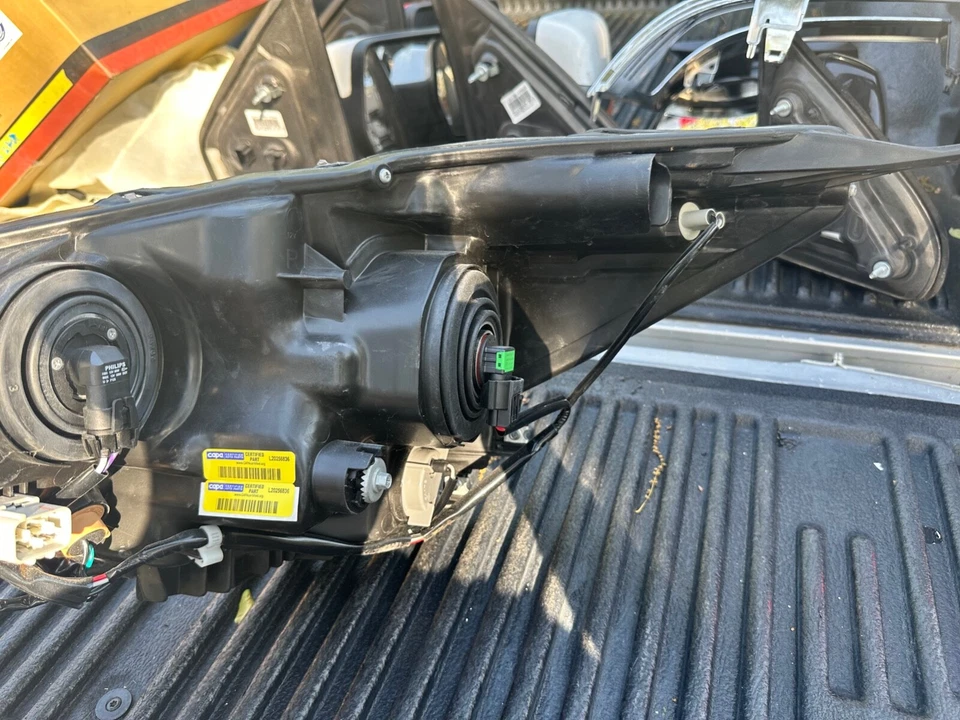 Faro halógeno para pasajero Subaru Outback/Legacy 2015-2017 Foto 3 de 4