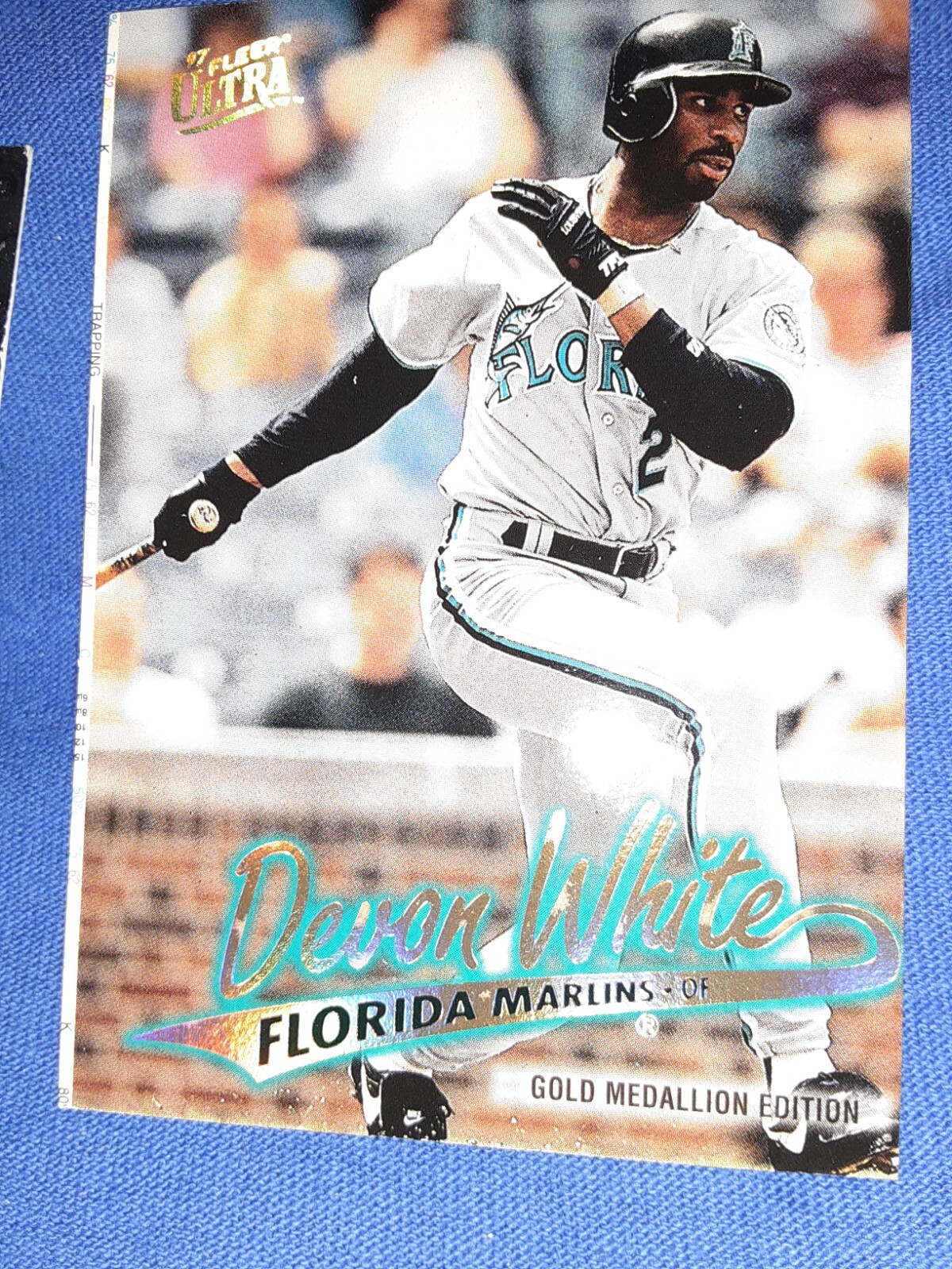 1997 Fleer Ultra - Gold Medallion Edition #G385 Devon White RARE ERROR MISCUT