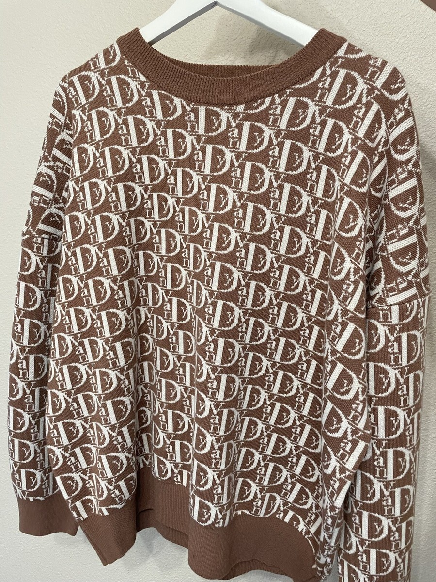 Vandy the pink sweater