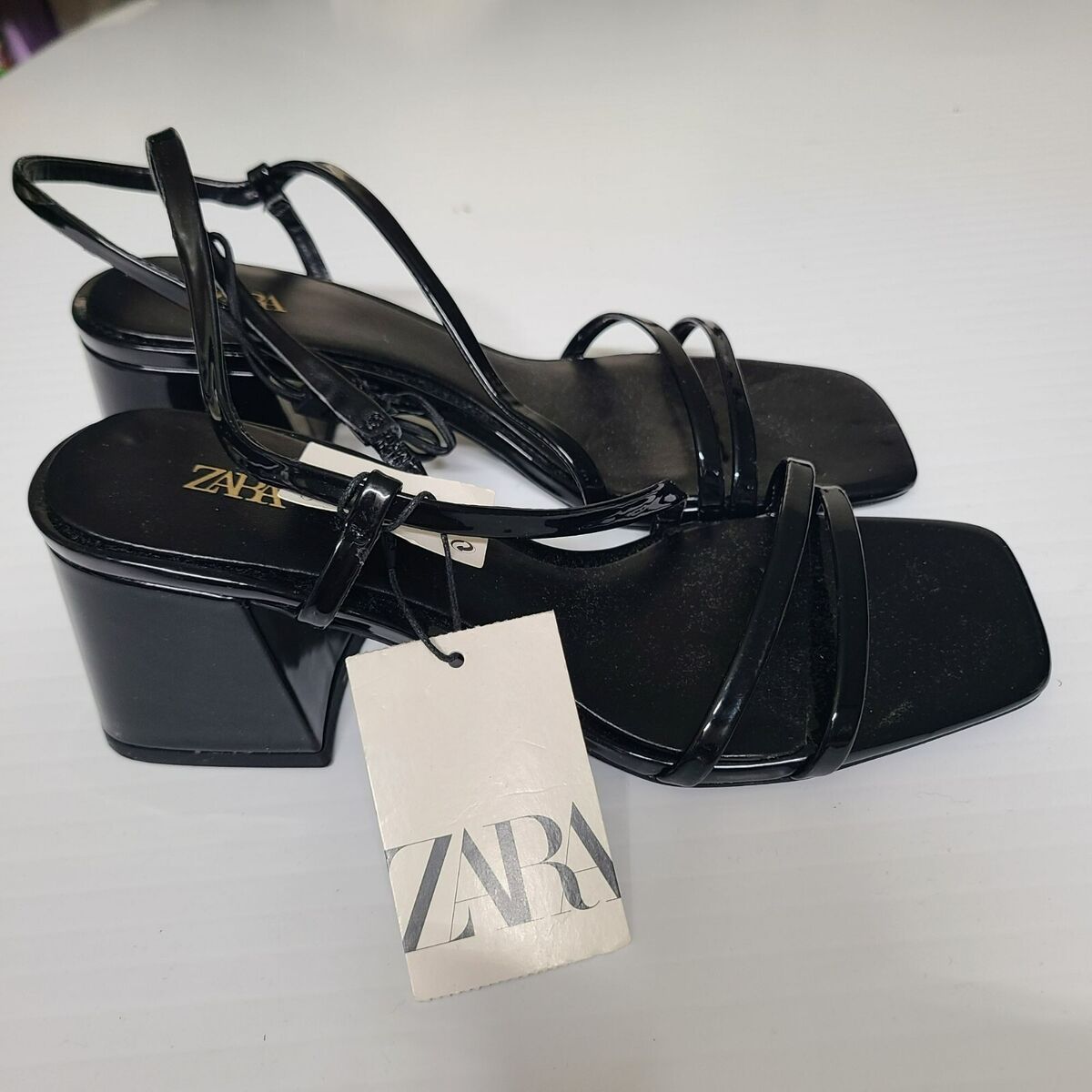 ZARA FAUX PATENT FINISH SANDALS WITH STRAPS BLACK SIZE 6.5 ZARA FAUX PATENT FINISH SANDALS WITH STRAPS BLACK SIZE 6.5