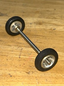 Vintage Testors Plymouth Hemi Front Wheels And Axle Set 124 Slot Car