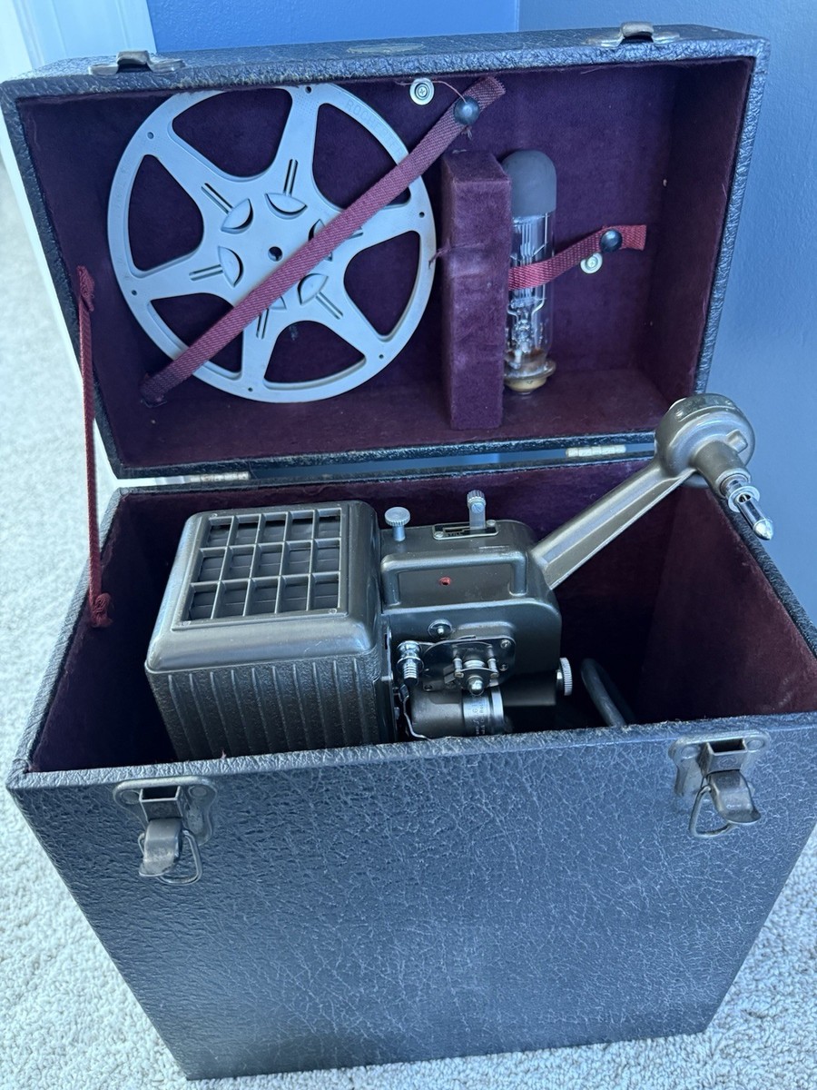 Kodak Kodascope Eight-90A 8mm Film Projector w/ Case Reel & Lamp