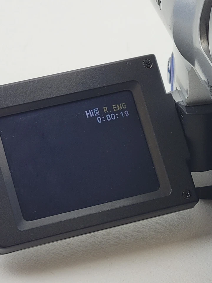 Videocámara Samsung SCL901 Hi8 NTSC 8 mm con batería y cargador - *LEER POR FAVOR* Foto 2 de 4