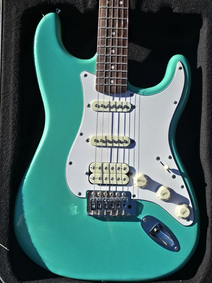 Electric Guitar Teal & White Never Used In Perfect Shape Including Case & Strap - Image 2 of 4