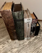 Vintage faux book hidden storage antiqued cover felt lined magnet closure Books