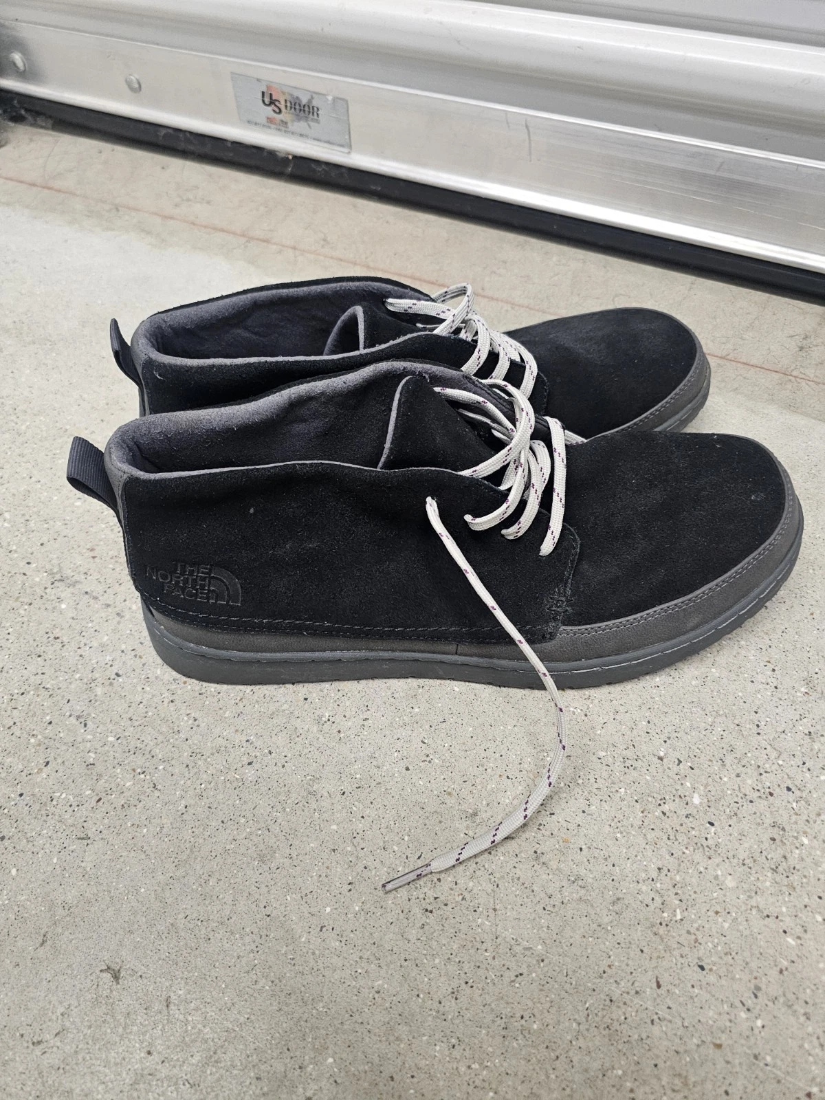 North Face Base Camp Luxe Chukka Boots Mens Size 11.5 Velvet Suede BLACK