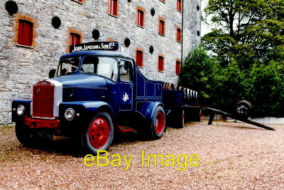 Foto 6x4 Midleton - Jameson Distillery 14-wheel truck and trailer c2001