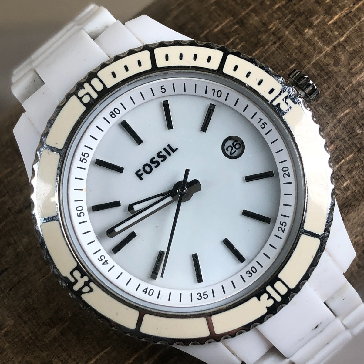 Fossil Stella Women ES-2544 Fashion Date White Resin Quartz 
