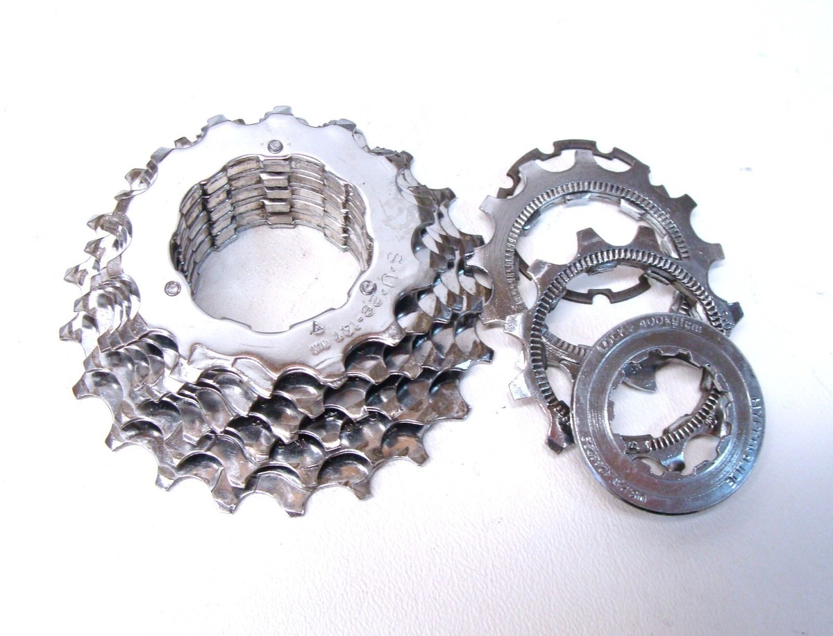 Shimano 600 Tri-Color CS-HG90 8 Speed 12-21 Hyperglide Cassette