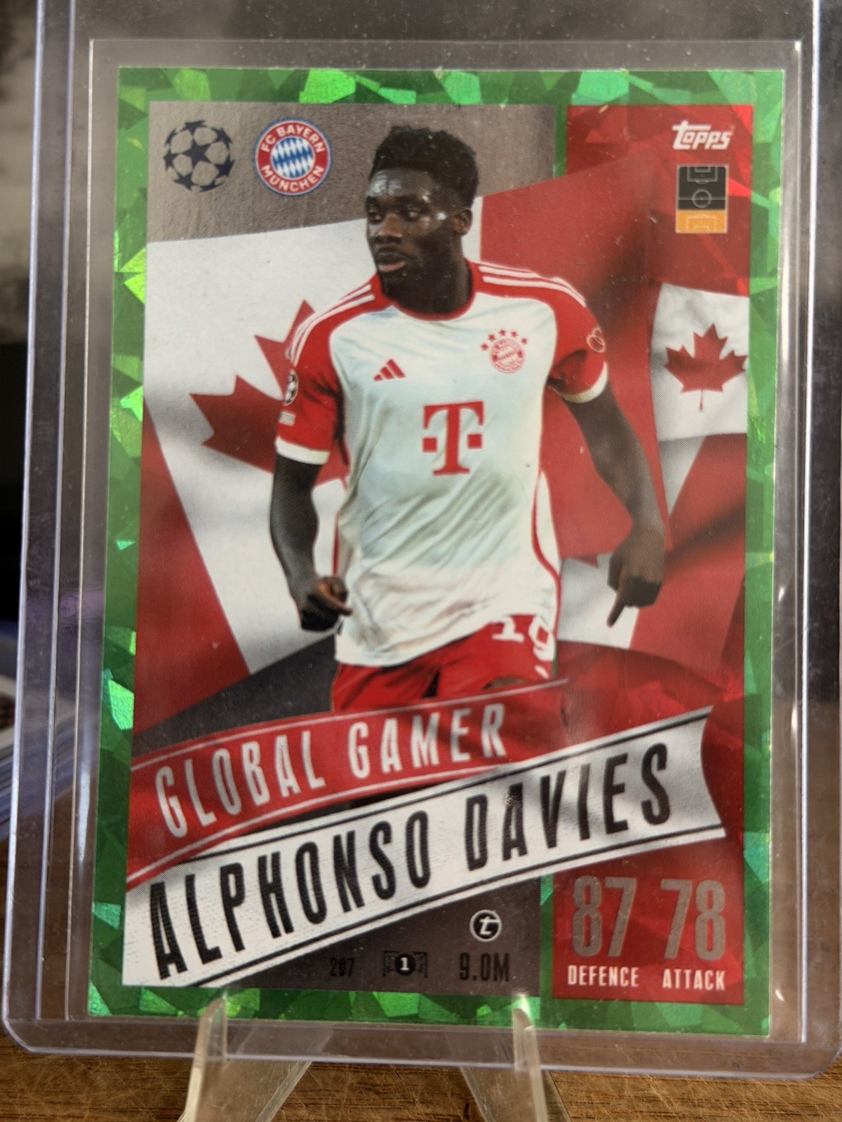 Topps 2025-26 UEFA Club UCC Green Easter Holiday ALPHONSO DAVIES #90 FC BAYERN