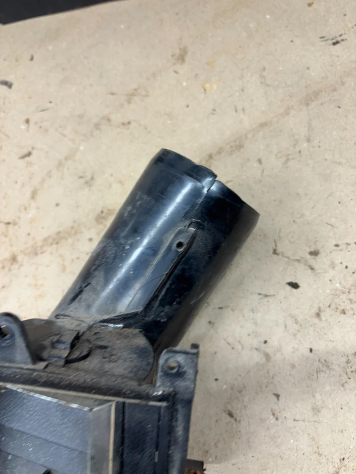 1970 1978 1981 CAMARO DASH LOWER CORNER LEFT AIR HVAC AC HEAT HEATER VENT BLINDS - Image 4 of 4
