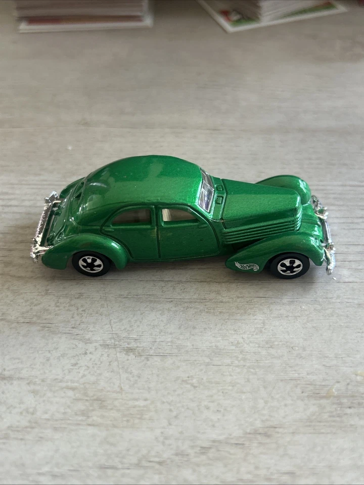2000 Hot Wheels ‘36 Cord Coupe Green - Image 3 of 4