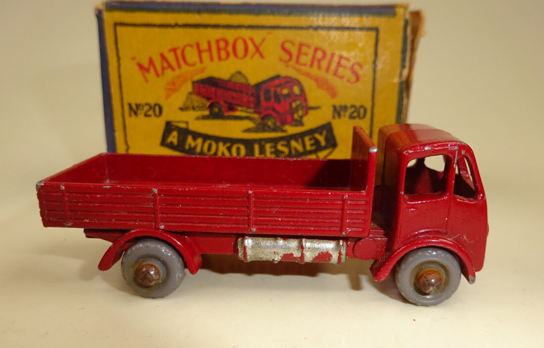 Matchbox No.20A ERF Stake Truck d'red rare grey plastic wheels