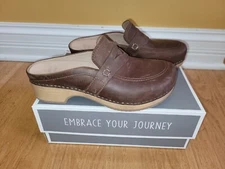 Dansko Women’s Bel Oiled Pull Up Brown Clogs Choose Size 