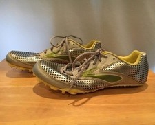 BROOKS twitch track and field spikes womens 11 medium