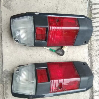 Toyota LandCruiser 75 78 Series Tail Light Pair HZJ FZJ HDJ FDJ