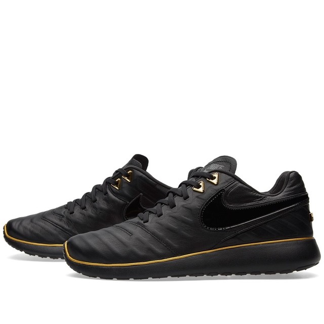 nike roshe black and gold
