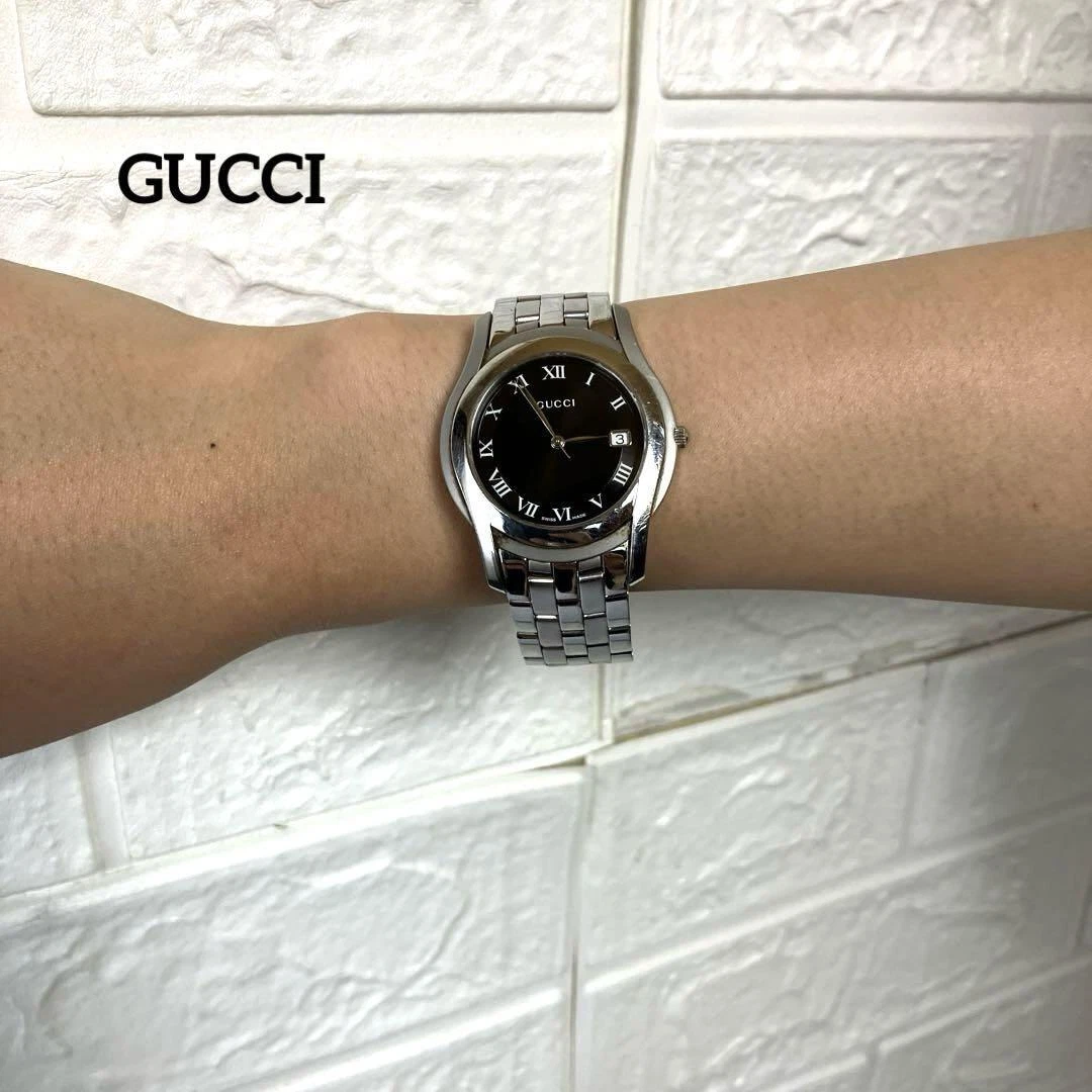 Montre Gucci 5500M Homme Quartz 30mm Ronde Noire Date Vintage Fabriquée Suisse