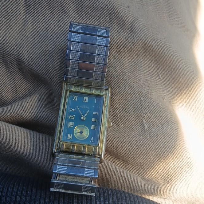 Fossil Rectangular Blue Dial Roman Numerals Metal… - image 1