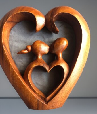 EKA Wood Heart with Couple Kissing Sculpture 8''