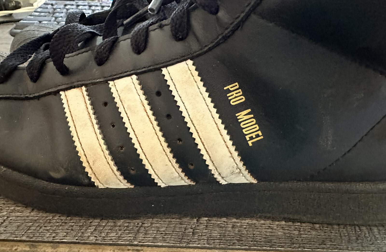 Adidas Men's size 11 EU46 Pro Model OG Superstar Sneaker Black White