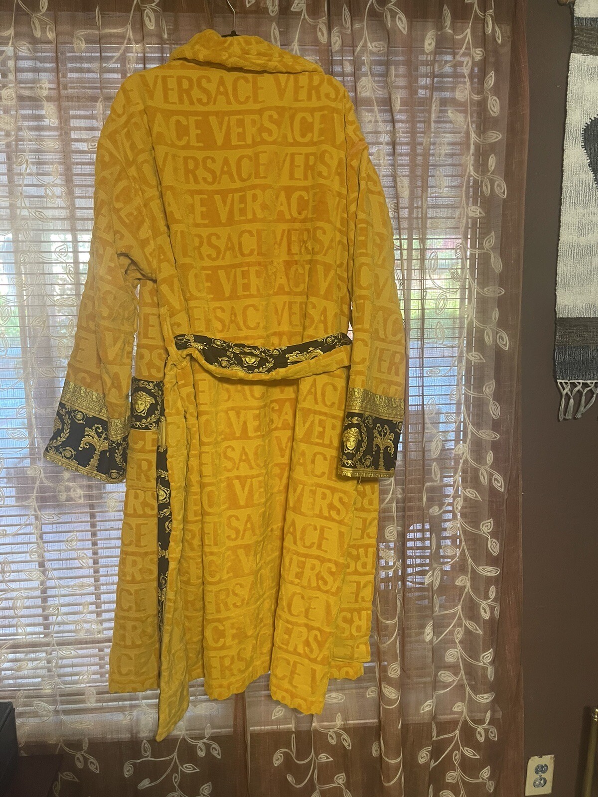VERSACE GOLD AND BLACK UNIXSEX BATH ROBE 3X eBay