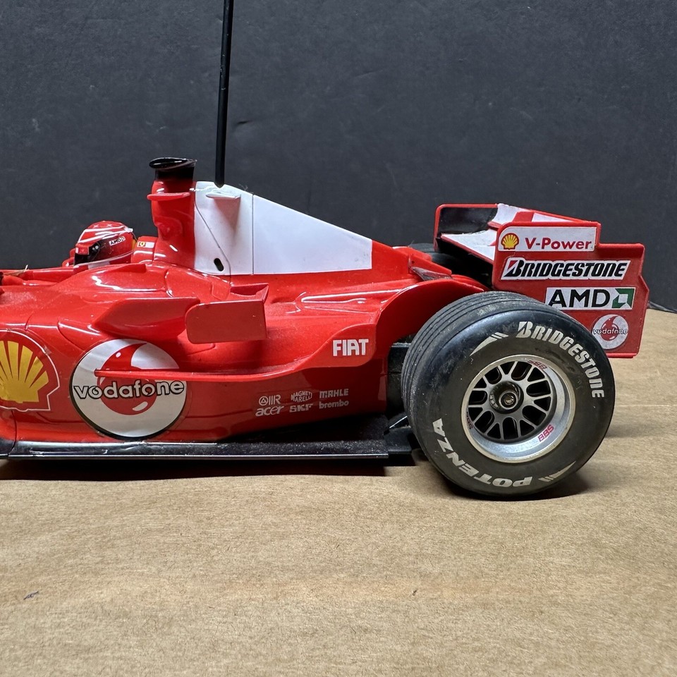 Near Mint 1/20 Ferrari F1 Radio Control Car F2005