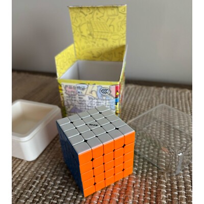 QiPi MP 5x5 M Speed Magnetic Stickerless Cube Puzzle, Competitve Speedcubing