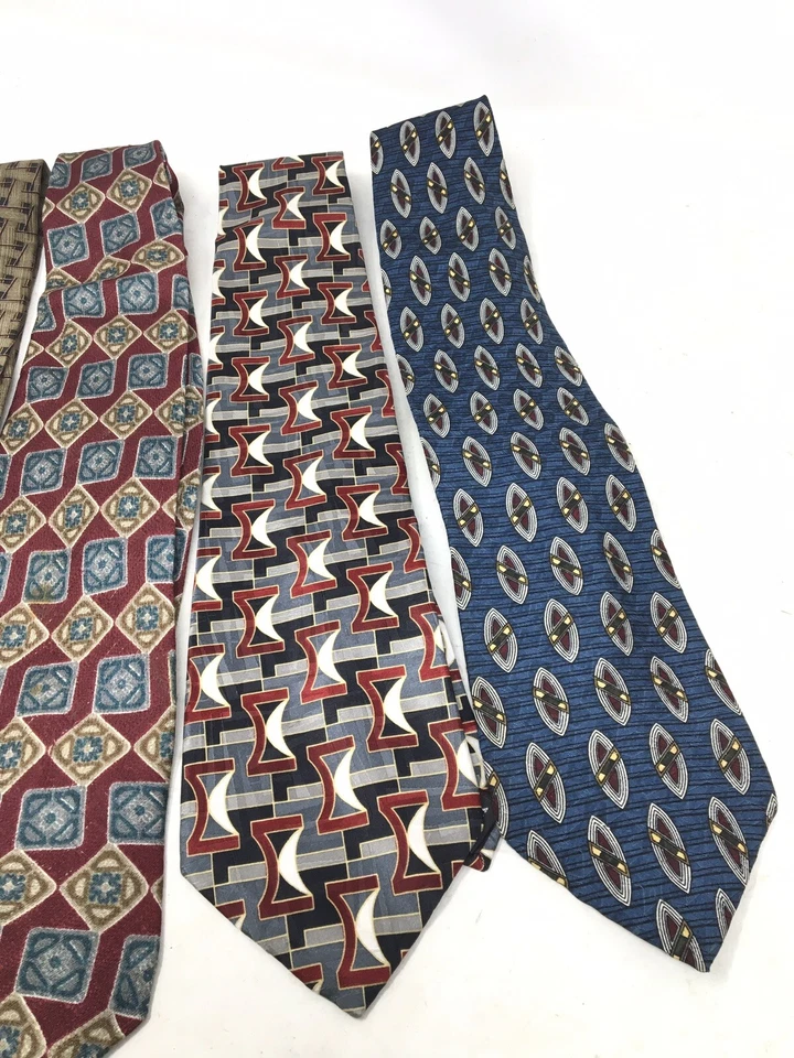 Винтажный дизайнерский галстук лот из 4 Oscar De La Renta Bill Blass Alexander Julian... - Изображение 4 из 4