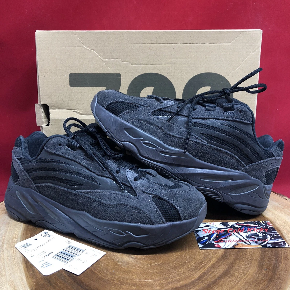 Adidas yeezy boost store 700 v2 triple black