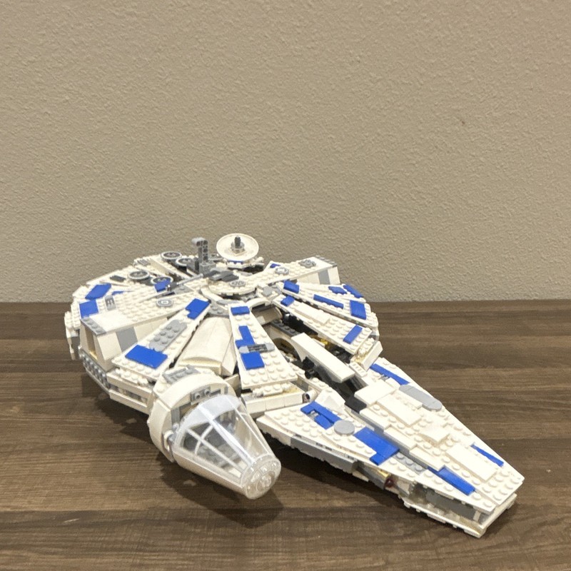 LEGO Star Wars 75212 Kessel Run Millennium Falcon incomplete (parts)