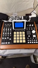 Akai MPC5000 Music Production Center – Boots Up, Blank Screen – For Repair