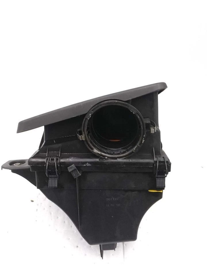 Air Cleaner Convertible From 10/05 Fits 06 BMW 330i 589483 - Изображение 2 из 4