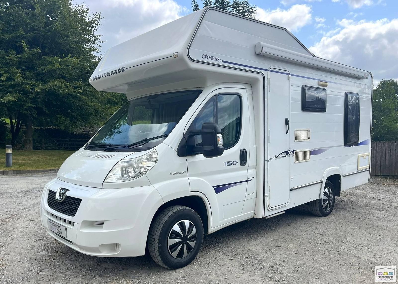2009 Compass Avantegarde 150 2 Beth
