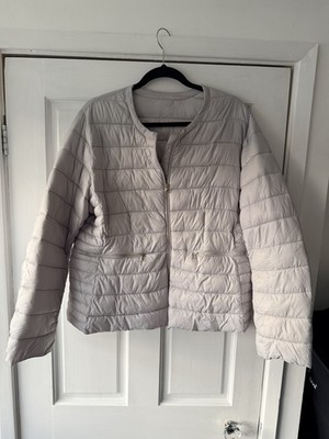 Conbipel Puffa Jacke Mantel In Grau Größe 14. Italienische Marke, durchgehender Reißverschluss