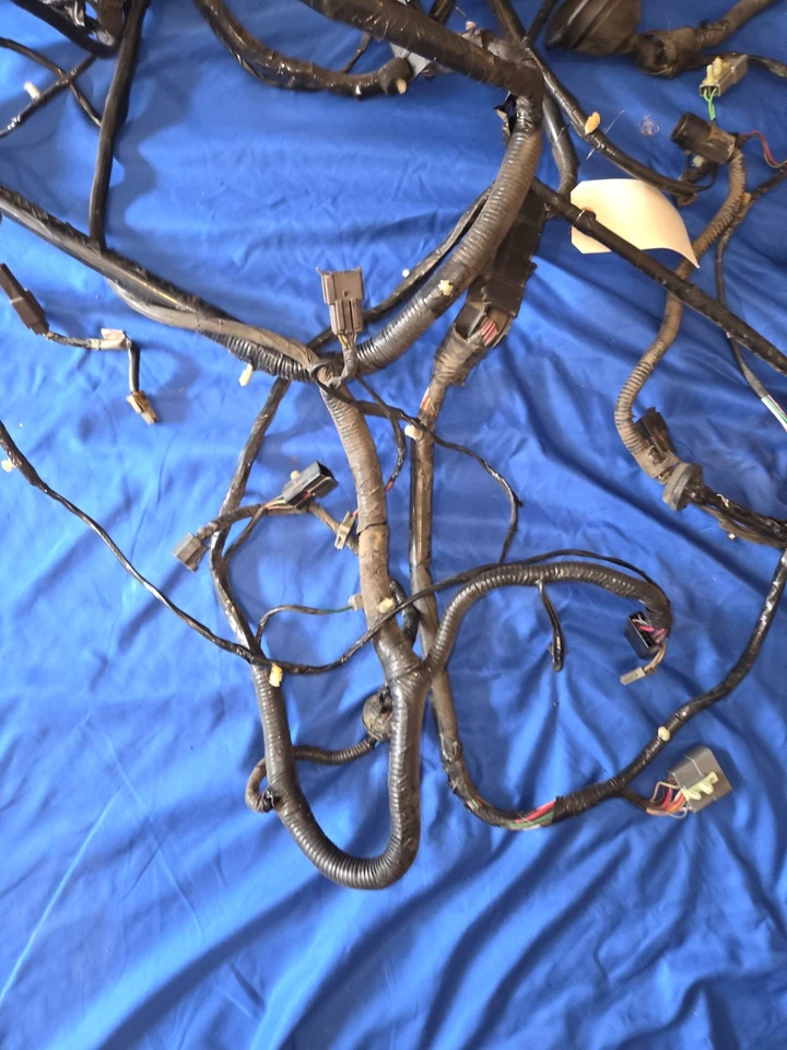 Arnés de cableado de carrocería principal Ford Mustang GT 1999 4,6 L cupé cable manual Mach 460 Foto 3 de 4