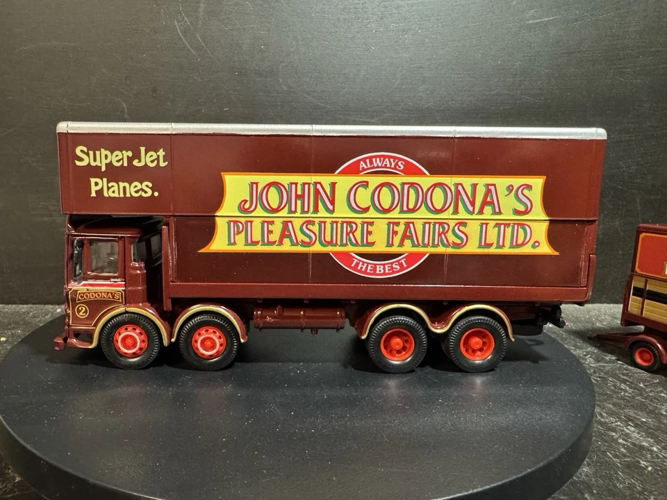 Corgi 21701 The Showmans Range AEC Closed Pole Truck & Trailer Ltd - Bild 4 von 4