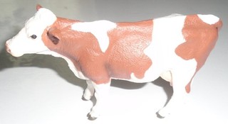 Papo Simmental Cow 5 1/4" Figure 2016