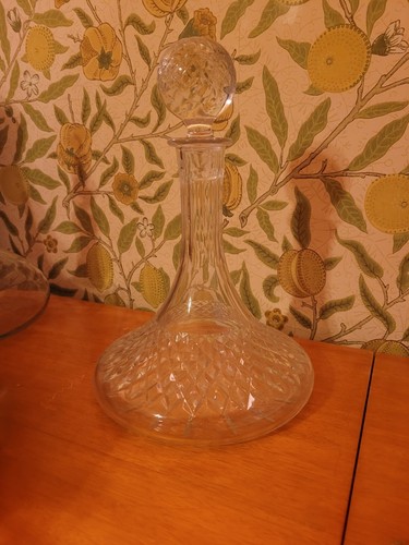 WINE DECANTER, leaded glass / depression glass/ CUT GLASS with round stoper