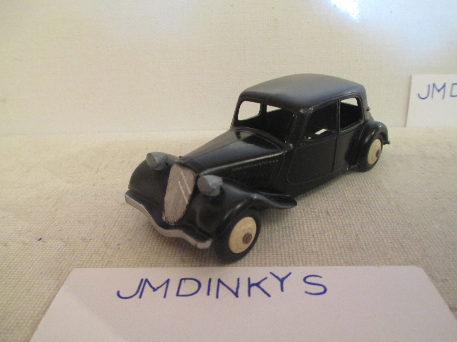 JF622 DINKY TOYS France #24N Citroën Traction Avant 11 BL R/- EUR 72,67