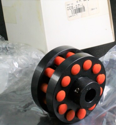One W.M Berg CC5-37-L Flex-Thane Coupling USA 2-1/2'' OD GOSS WP.5401790 NEW