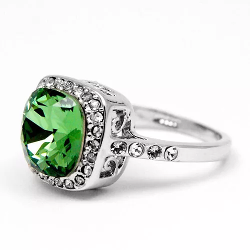 Swarovski peridot ring deals