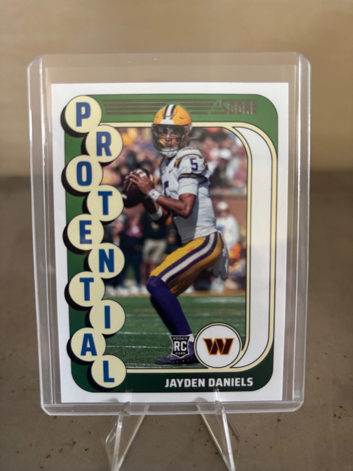 2024 Score - Protential Jayden Daniels #3 Orange (RC)