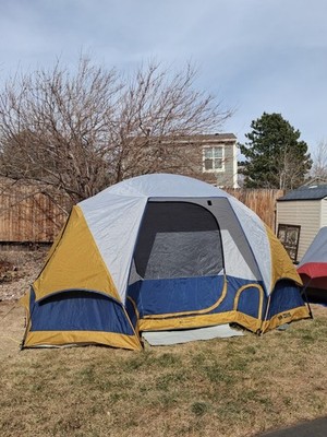 NICE Columbia CB-5300 Bugaboo Five Person Family Dome Tent w/Dog Or Boot Doors 