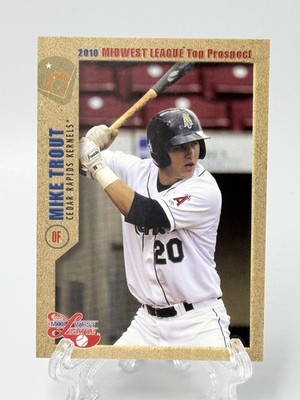 2010 Grandstand Midwest League Top Prospect Mike Trout Rookie Card Kernels