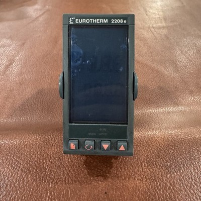 Eurotherm Temperature Control 2208e/CC/VH/RH/RC/FL/FH/2XX/ENG/J/32/600/F/AM/S2..